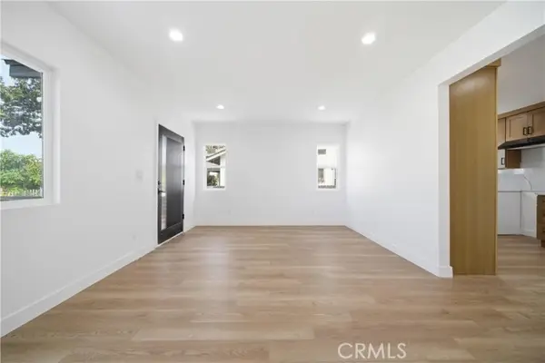 1106 W 74th Street, Los Angeles, CA 90044