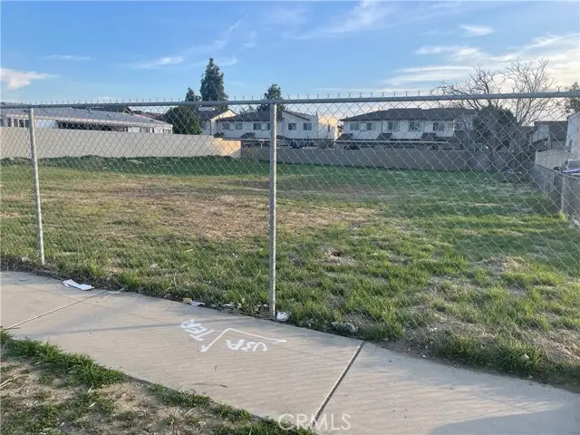 16125 Ceres, Fontana, CA 92335 - Image #2