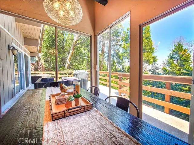 579 E Victoria Court, Lake Arrowhead, CA 92352 - Image #1