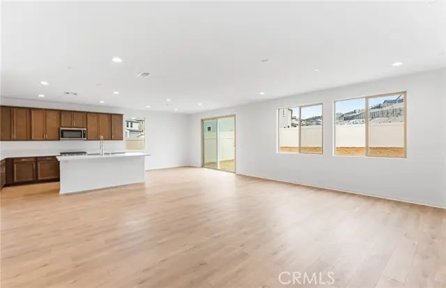 3920 Hudson Lane, Lake Elsinore, CA 92530 - Image #3