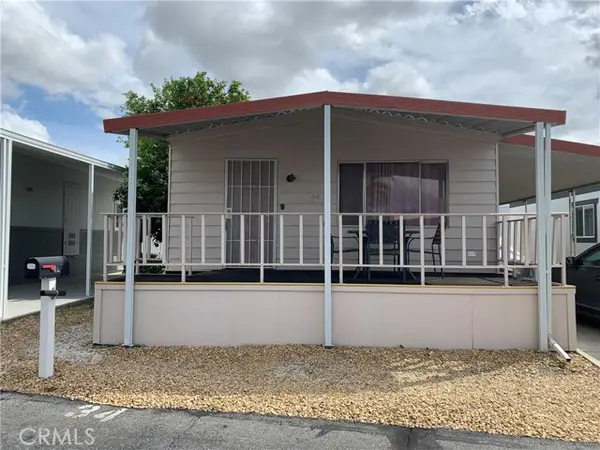 999 S Santa Fe Avenue #34, San Jacinto, CA 92583