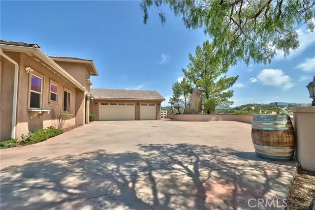 42405 Rolling Hills Drive, Aguanga, CA 92536 - Image #3