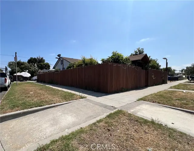 1500 W 52nd, Los Angeles, CA 90062 - Image #3