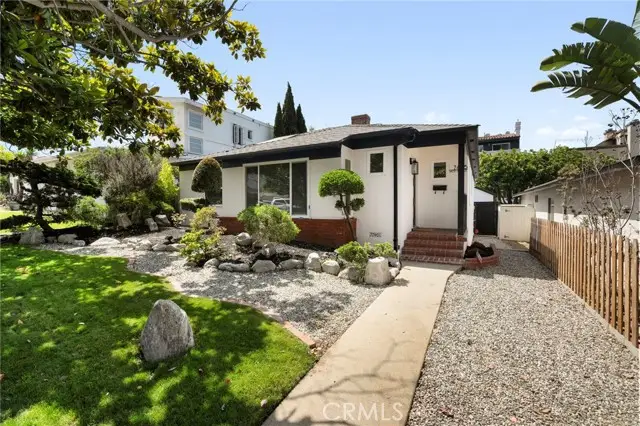 7406 W 85th Street, Los Angeles, CA 90045 - Image #2