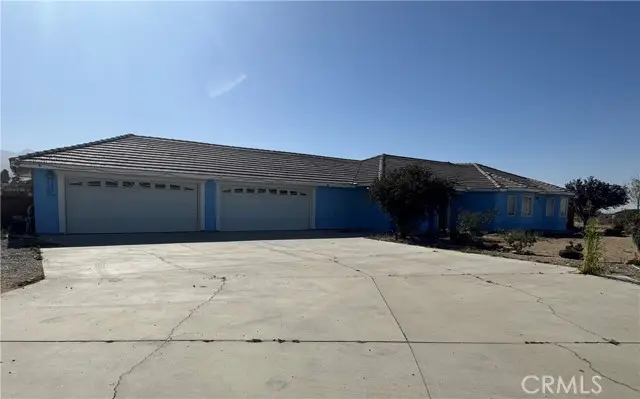 6895 Coyote Rd, Phelan, CA 92371 - Image #1