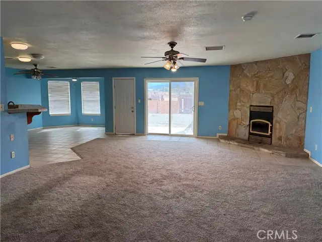 6895 Coyote Rd, Phelan, CA 92371 - Image #2