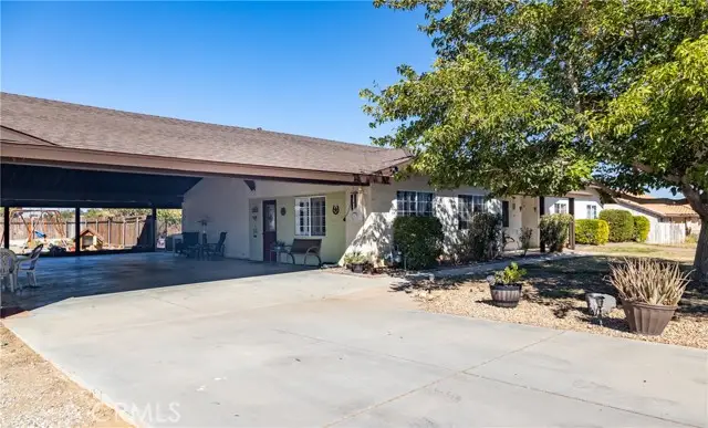 11090 Pinon, Hesperia, CA 92345 - #2