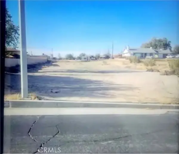 16286 Cabrillo Drive, Victorville, CA 92395