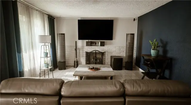 41272 Mayberry, Hemet, CA 92544 - Image #2