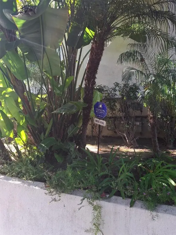 871 S Lucerne #2, Los Angeles, CA 90005