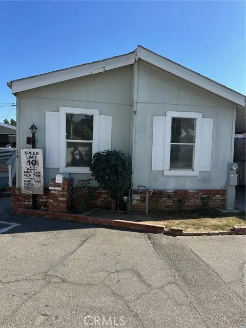 9861 Mission #14, Riverside, CA 92509