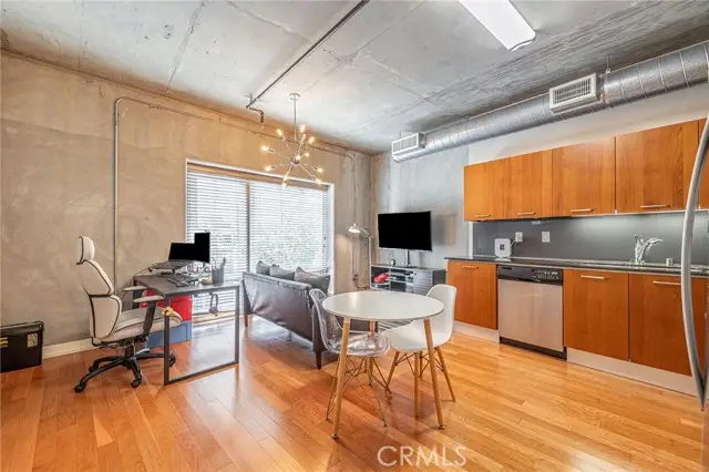 645 W 9th #301, Los Angeles, CA 90015 - #3