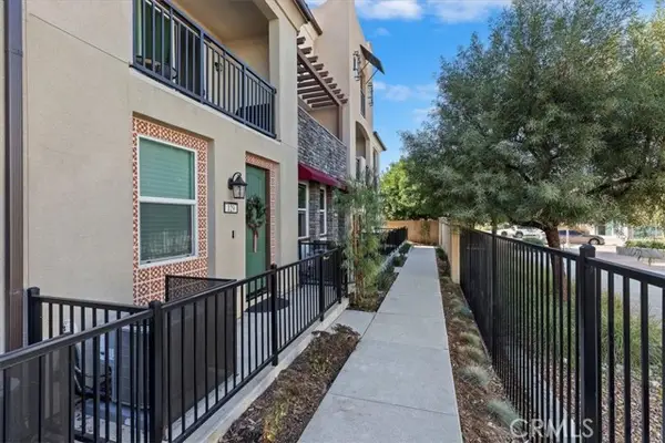 129 Dove Lndg, Covina, CA 91722