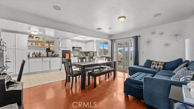 17547 Granada, Fontana, CA 92335 - Image #3