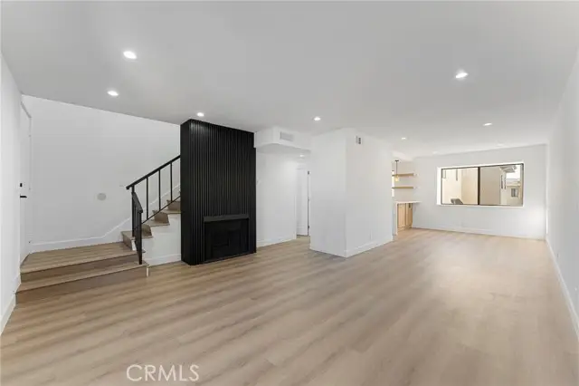 10219 Pinewood #2, Tujunga, CA 91042 - Image #3