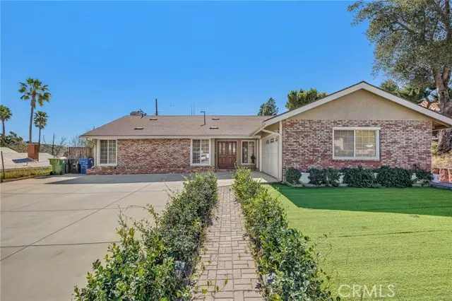 13719 Gavina Avenue, Sylmar, CA 91342 - #1