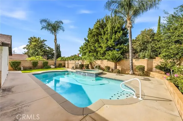 1634 Seine, Highland, CA 92346 - Image #2