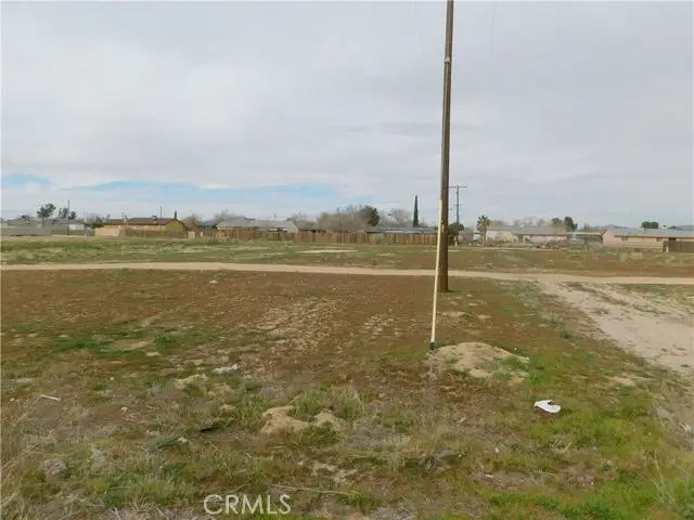 21100 Bear Valley Road, Apple Valley, CA 92307 - #3