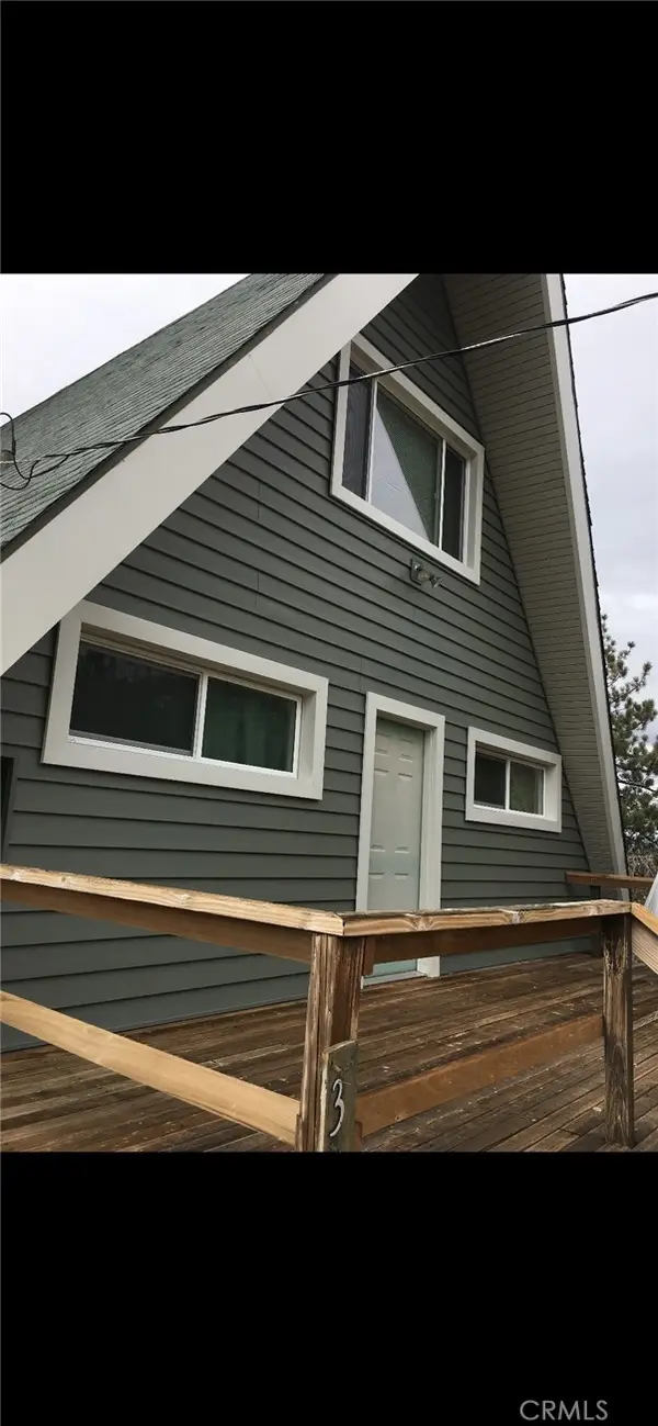 340 Bobcat Road, Green Valley Lake, CA 92314