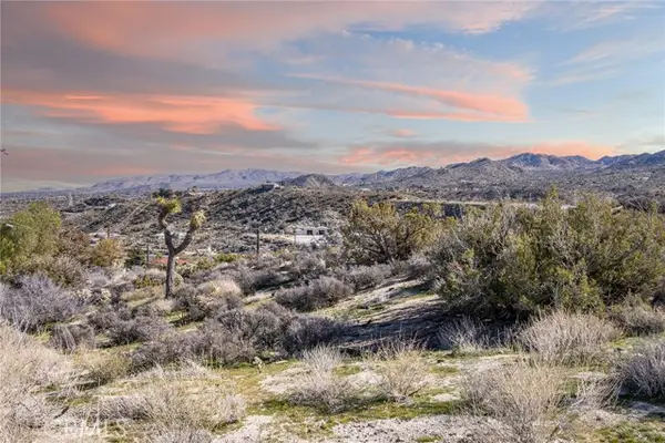 7587 Rockaway Avenue, Yucca Valley, CA 92284