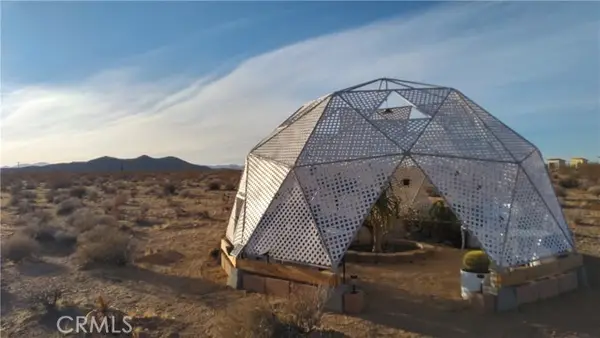 377 Sunny Vista Road, Landers, CA 92285
