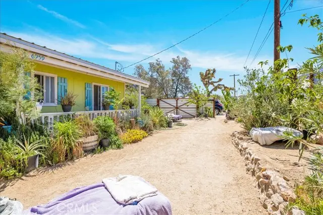6959 Pawnee Avenue, Yucca Valley, CA 92284 - Image #2
