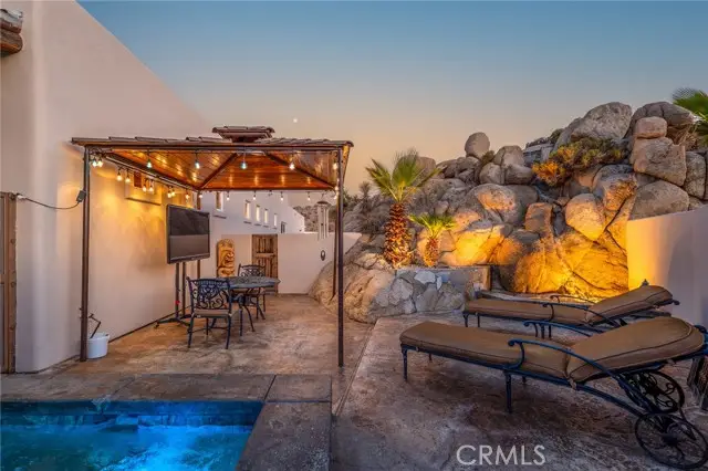 57045 Plaza Del Amigo, Yucca Valley, CA 92284 - Image #3