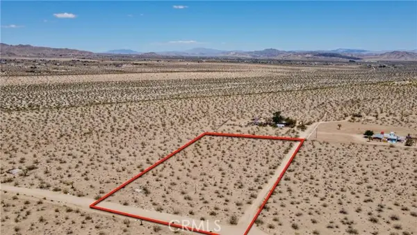 888 Lucky Lane, Landers, CA 92285