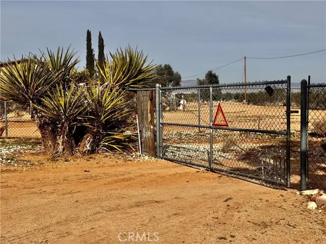 382 Bowman Trail, Landers, CA 92285 - Image #2