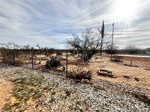 382 Bowman Trail, Landers, CA 92285 - Image #3
