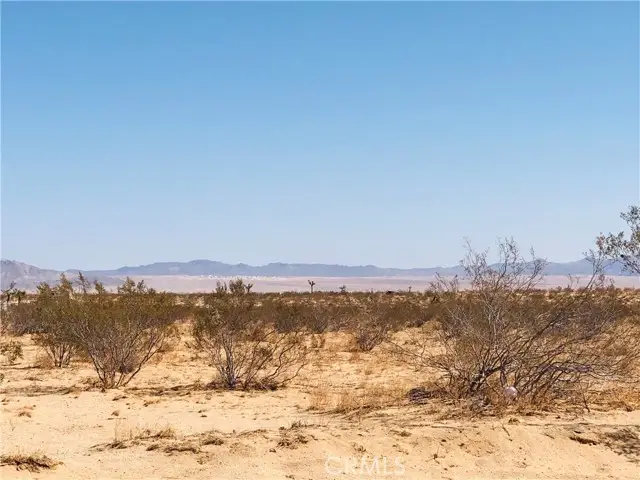 2 Napa Way, Landers, CA 92285 - #3