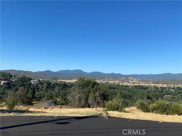 18365 Grizzly Court, Hidden Valley Lake, CA 95467 - Image #2