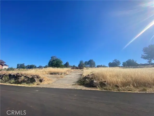 18350 Grizzly Court, Hidden Valley Lake, CA 95467 - Image #2