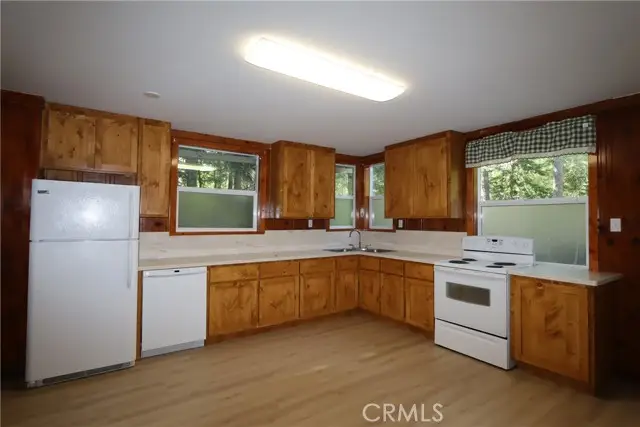 10466 Redwood Road, Lake, CA 95461 - Image #3