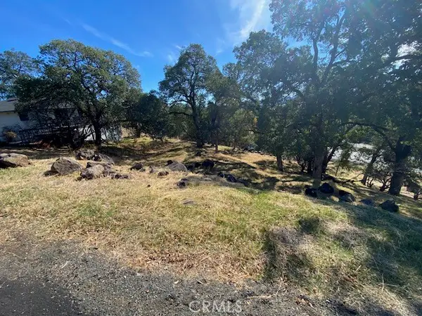 17242 Knollview Drive, Hidden Valley Lake, CA 95467