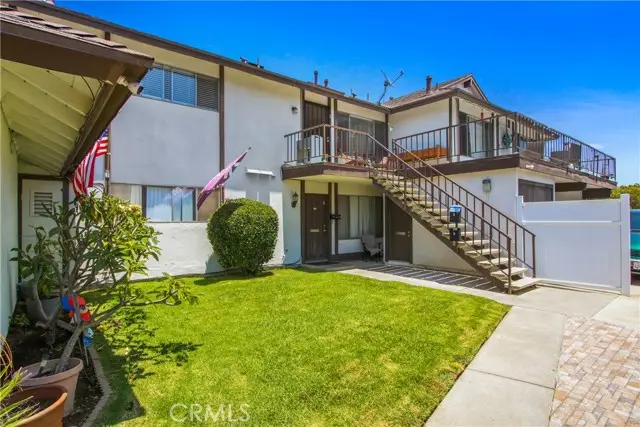 18702 Demion Lane, Huntington Beach, CA 92646 - Image #2