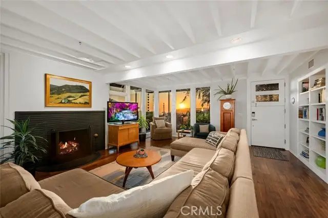 1687 Temple Hills Drive, Laguna Beach, CA 92651 - Image #2