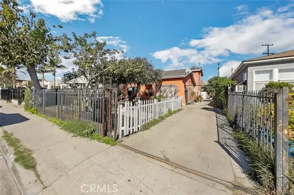 2659 Independence Avenue, Huntington Park, CA 90255