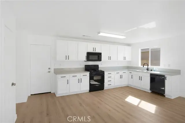 3213 Patti Ln, Lancaster, CA 93535 - Image #3