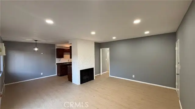 9054 Willis Ave #21 #21, San Fernando Valley, CA 91402 - #3