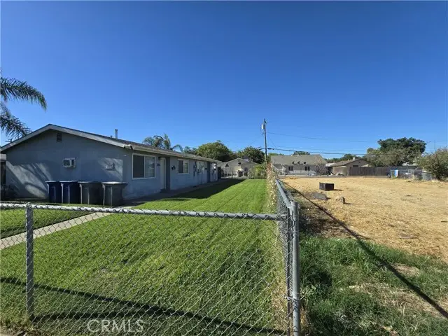 264 E 10th Street, Merced, CA 95341 - #1