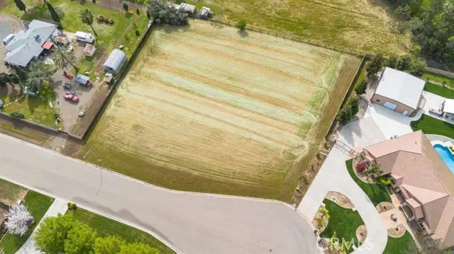 965 N Bryant Court, Merced, CA 95341 - Image #2