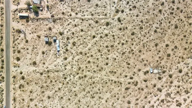 10313 E Lake Road, Cantil, CA 93519 - Image #3