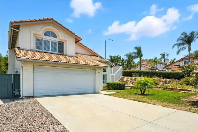 251 Royal Glen Drive, Fallbrook, CA 92028 - Image #2