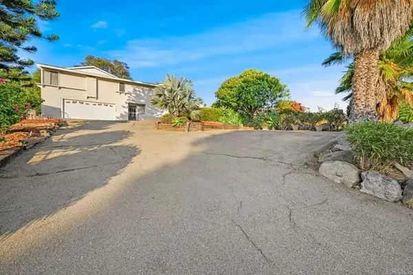 1145 Tower Place, Vista, CA 92083