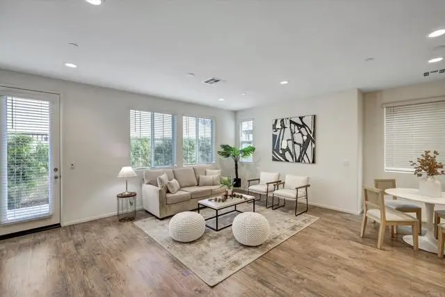 211 Silver Fir Court, Vista, CA 92083 - Image #3