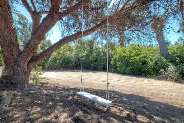 554 Taylor Street, Vista, CA 92084 - Image #3