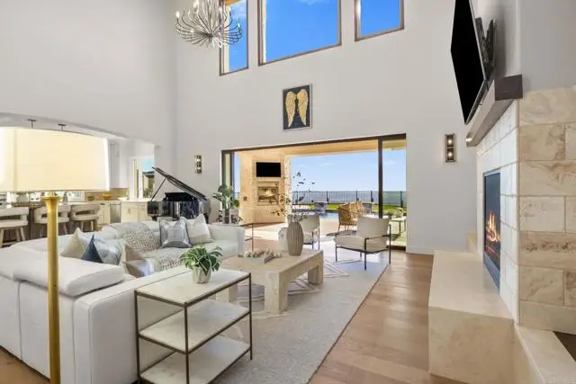 7795 Camino De Arriba, Rancho Santa Fe, CA 92067 - Image #2