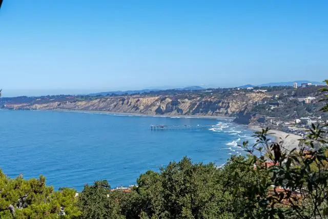 1641 Crespo, La Jolla, CA 92037 - Image #1