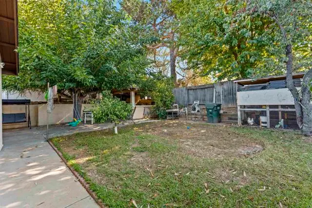 1427 Kingston Drive, Escondido, CA 92027 - Image #2